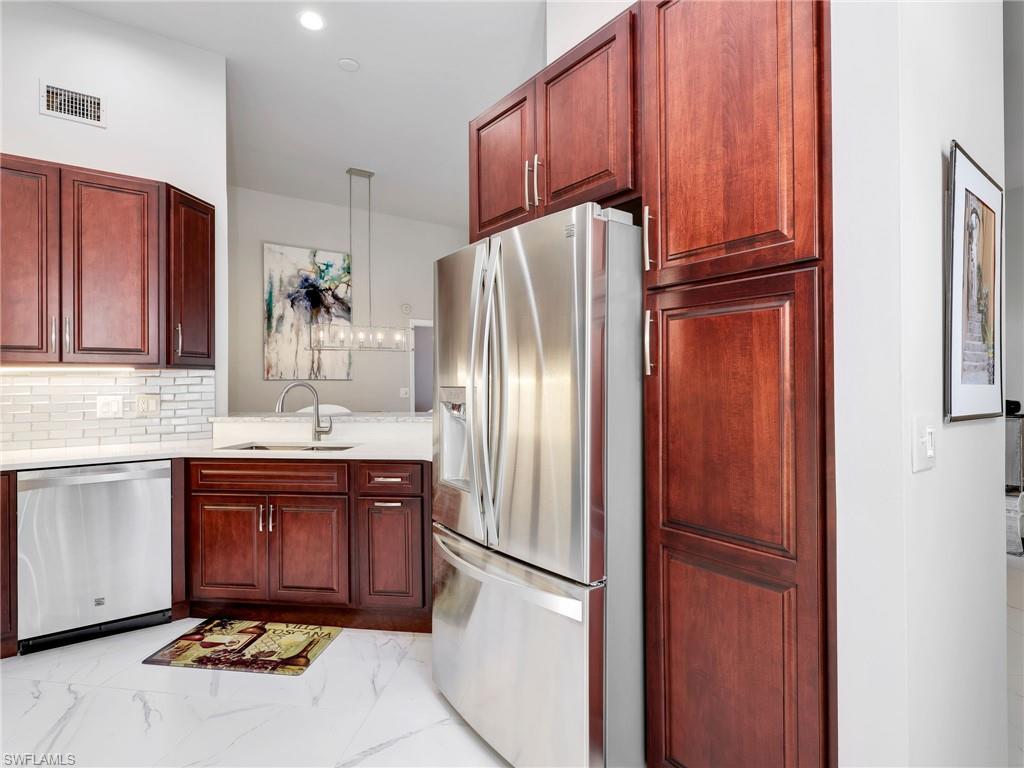 625 Beachwalk CIR G203
