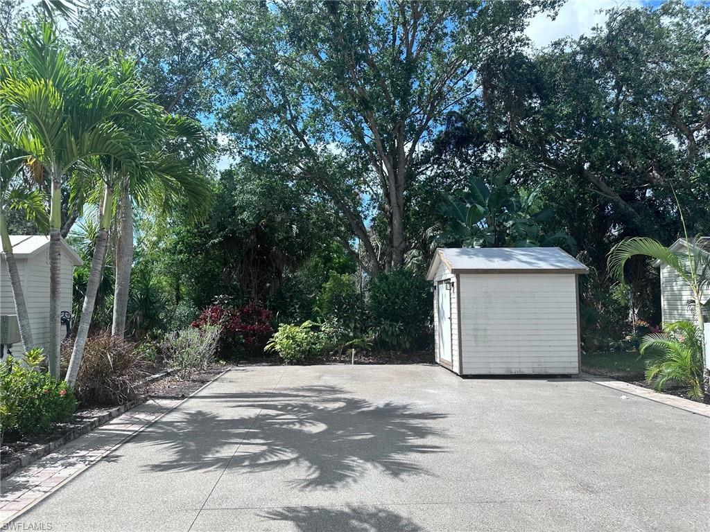 1602 Diamond Lake CIR