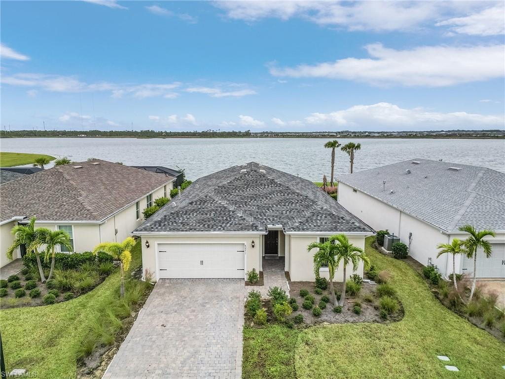 42211 Edgewater DR