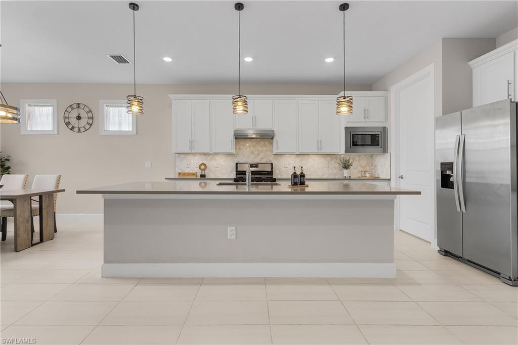 42211 Edgewater DR photo 8