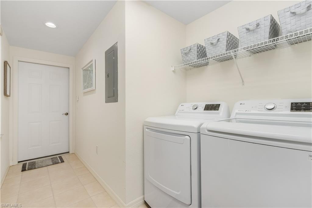 20051 Seagrove ST 1202 photo 18