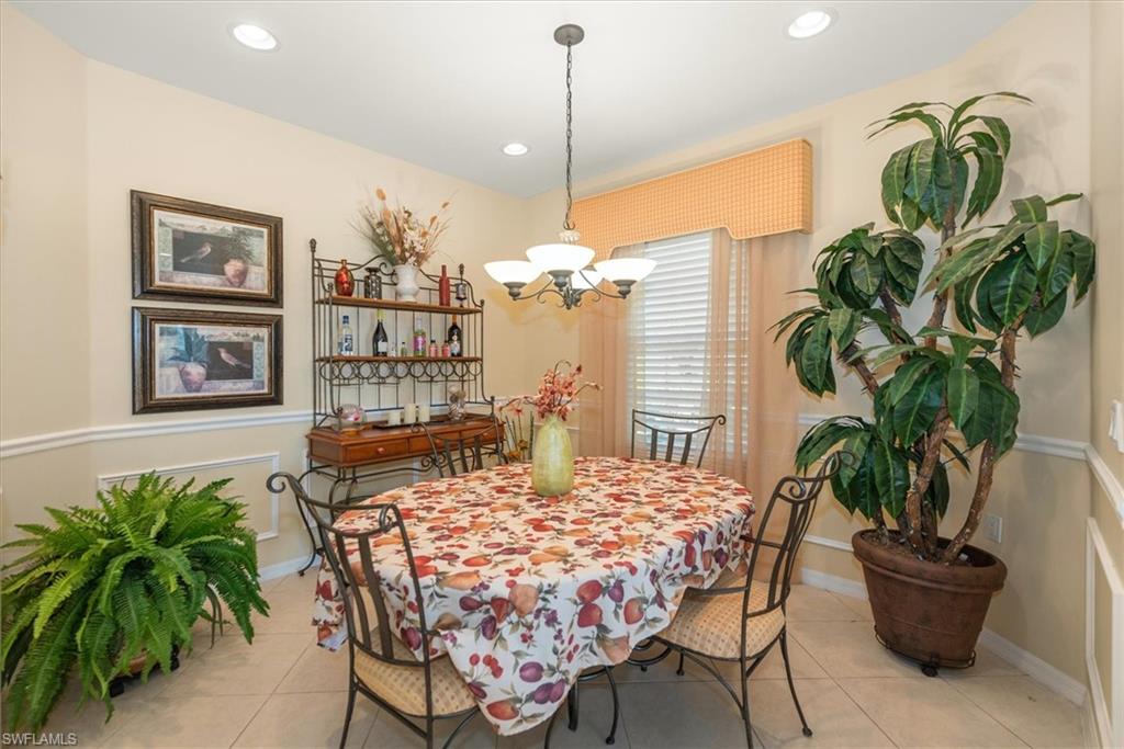 Dining room!