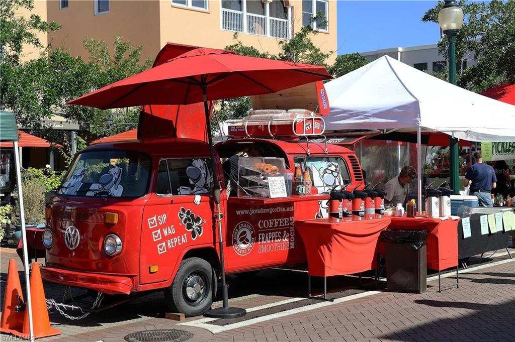 Just steps from Mira Mar, Sarasota's beloved Farmers Market comes to life each weekend - offering fresh local produce, artisan goods, and the vibrant energy of downtown.