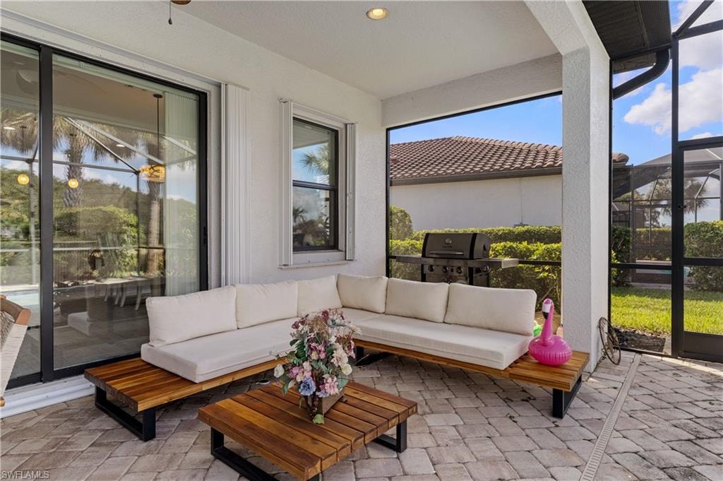 View of sunroom / solarium
