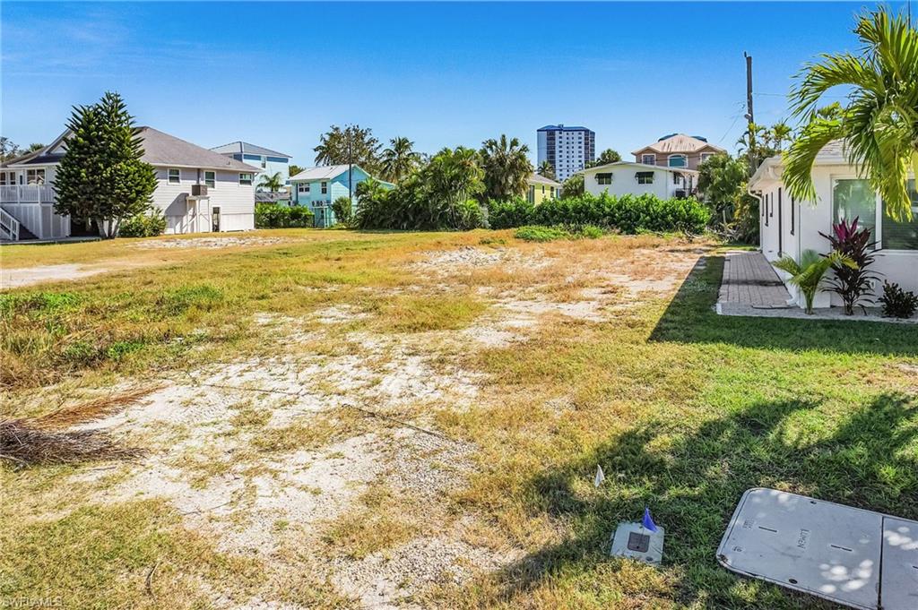 140 Hercules DR photo 17