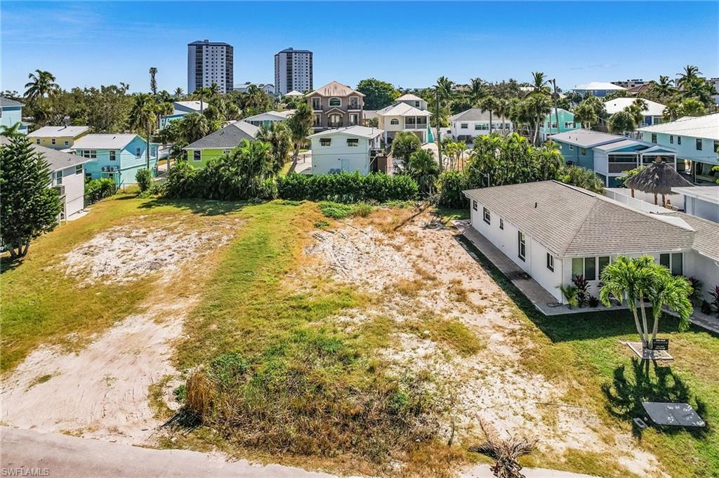 140 Hercules DR photo 10