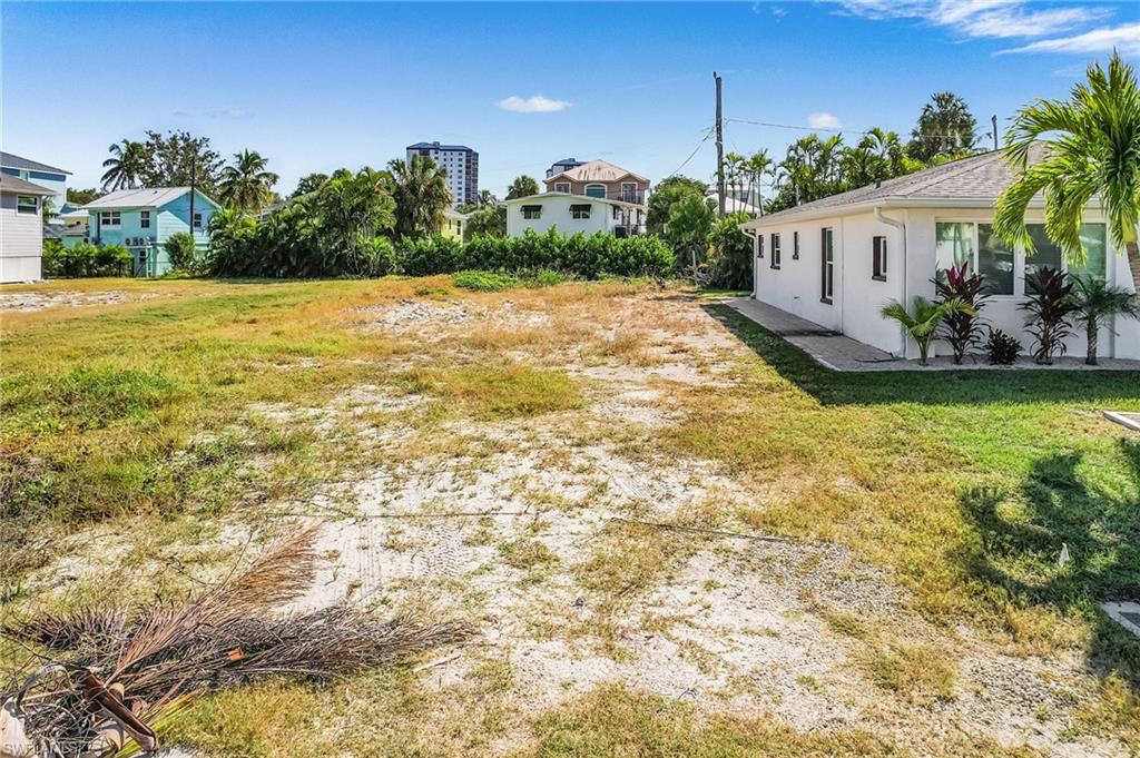 140 Hercules DR photo 18