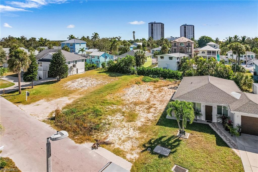 140 Hercules DR photo 11