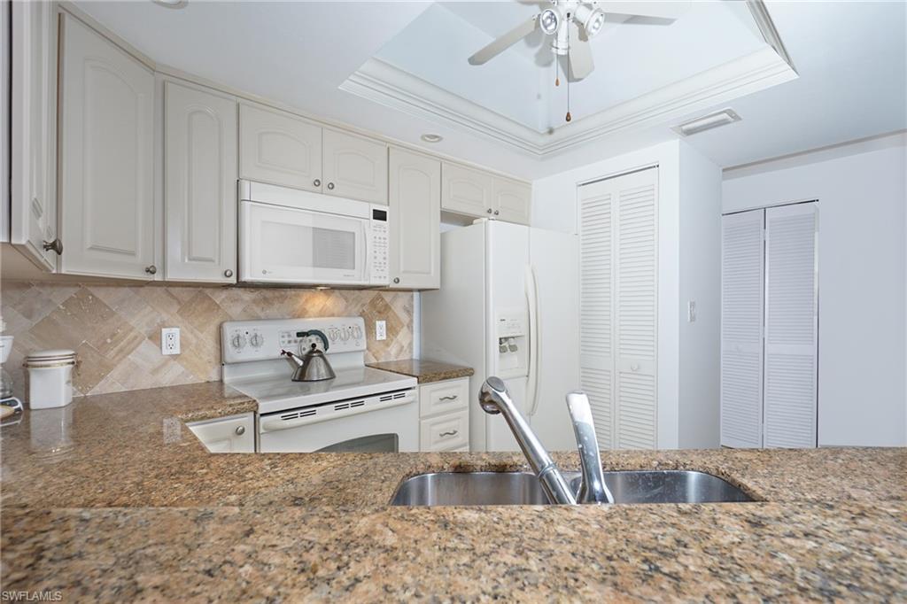 5895 Chanteclair DR 118 photo 9