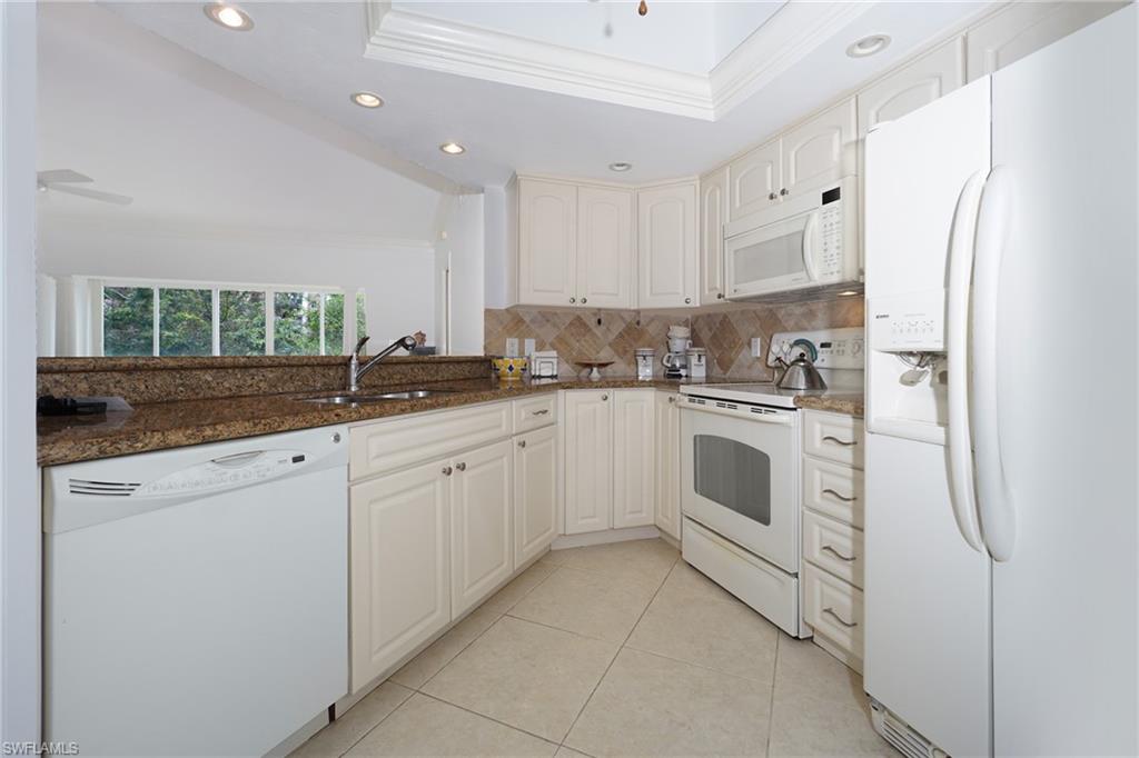 5895 Chanteclair DR 118 photo 10