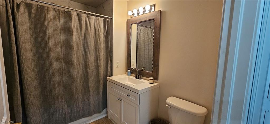 1502 SW 50th ST 104 photo 9