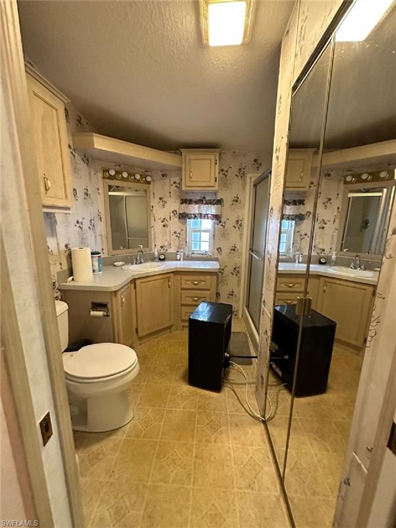 1453 Diamond Lake CIR photo 8