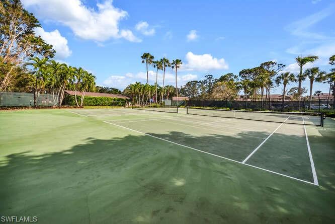 Not only do you a pool/spa/grills - you have tennis courts!
