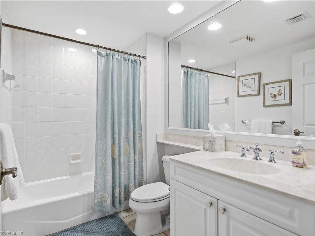 445 Cove Tower DR 704 photo 17