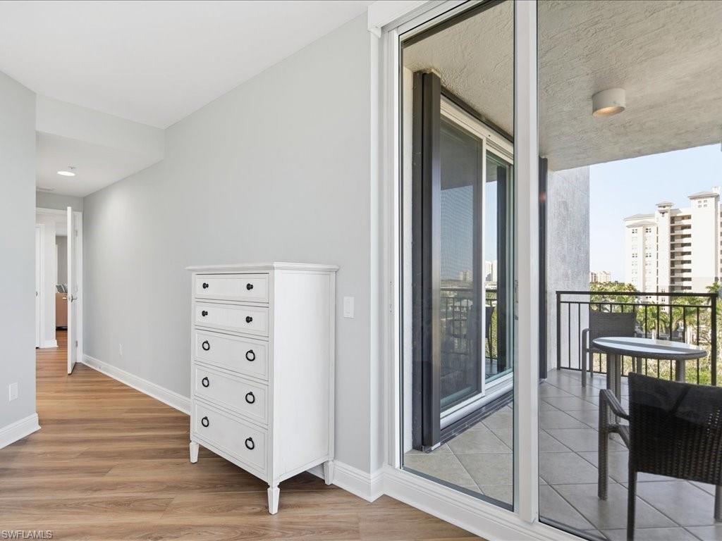 445 Cove Tower DR 704 photo 18