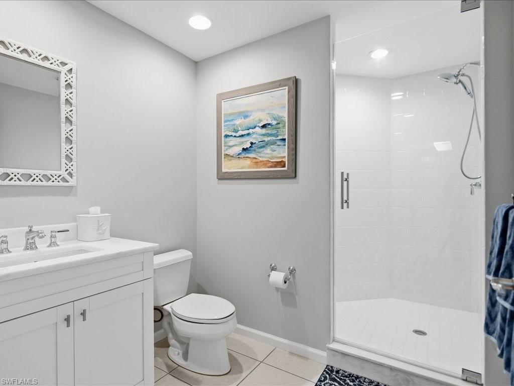 445 Cove Tower DR 704 photo 15