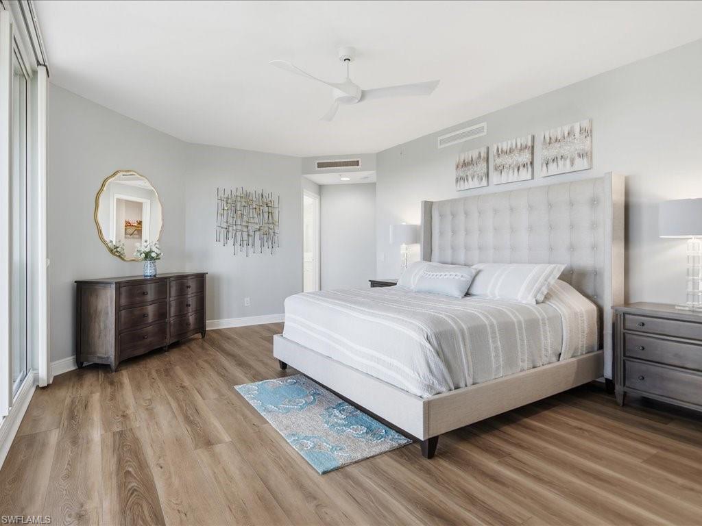 445 Cove Tower DR 704 photo 11