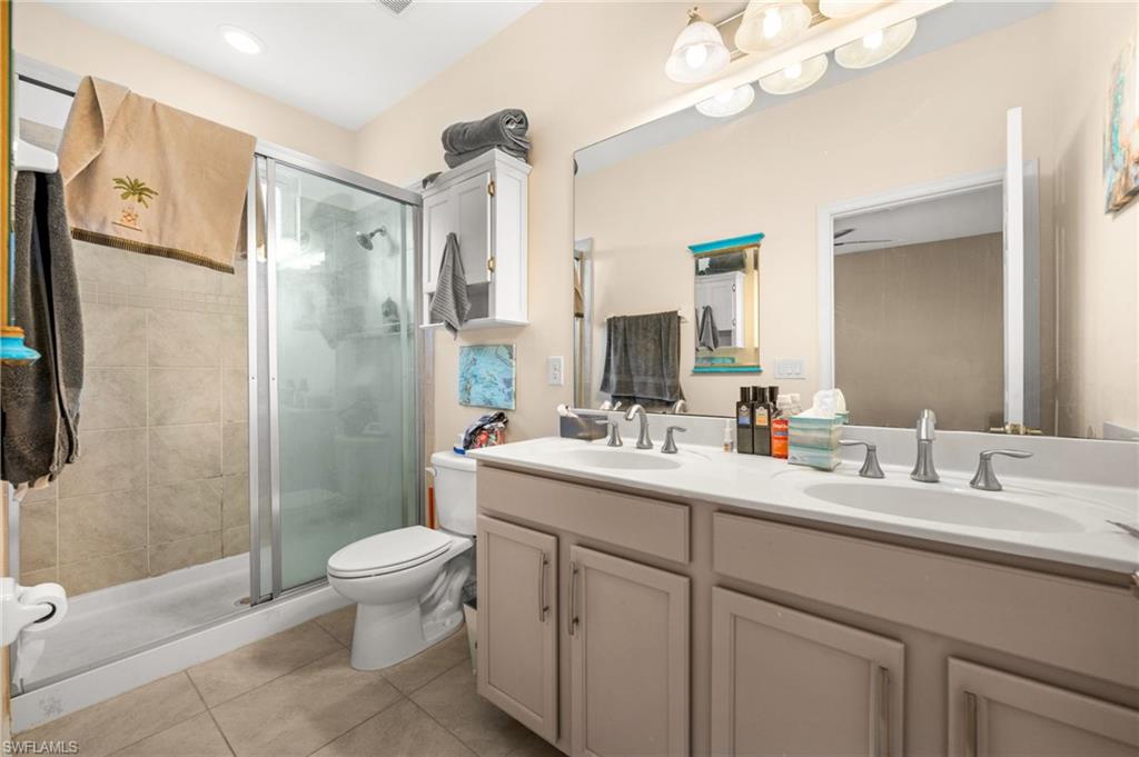 10820 Alvara WAY photo 16