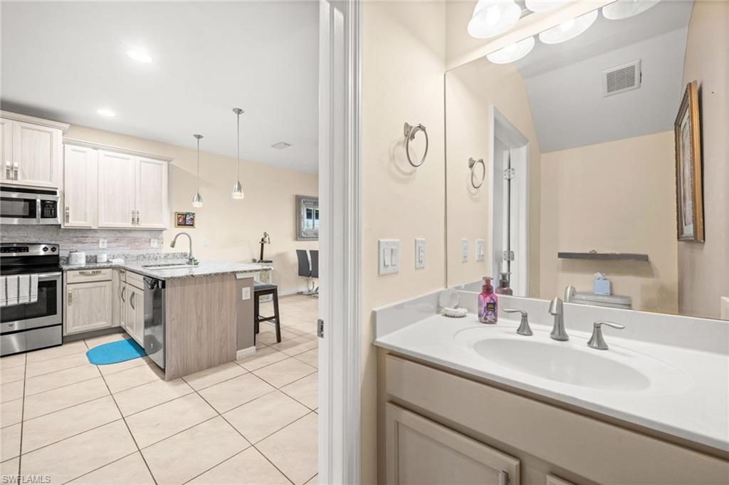 10820 Alvara WAY photo 26