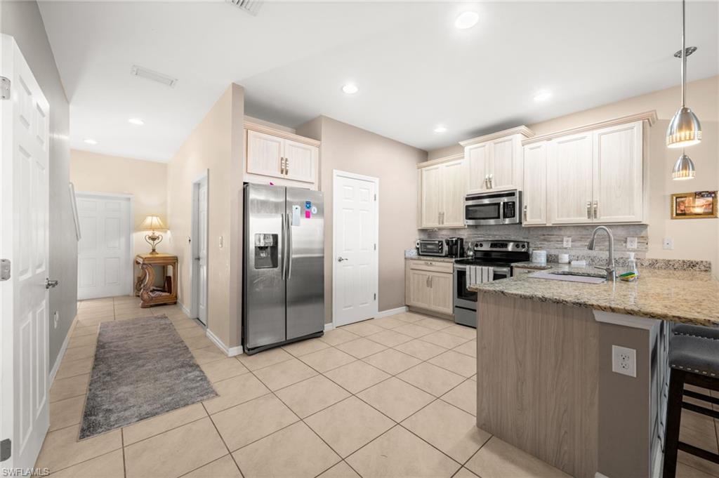 10820 Alvara WAY photo 28