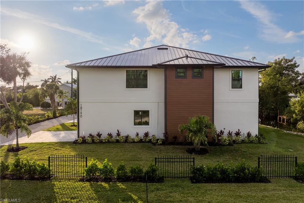 View of side of property