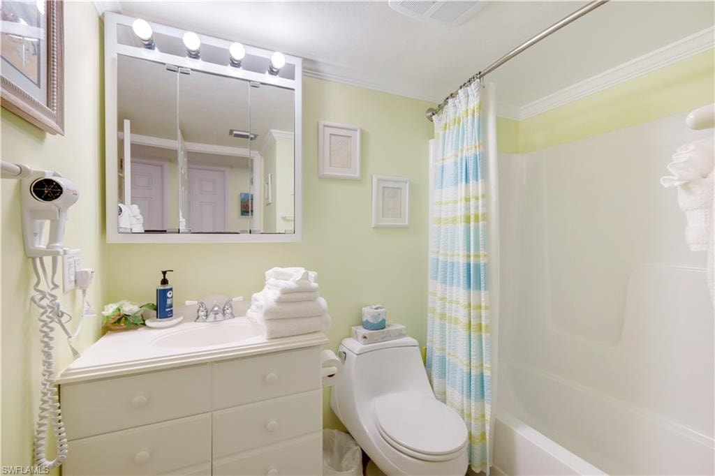 Guest Bath with combo shower and tub