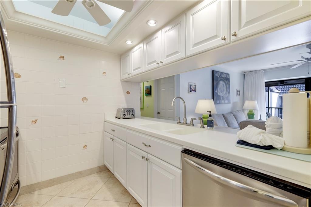 845 E Gulf DR 422 photo 11