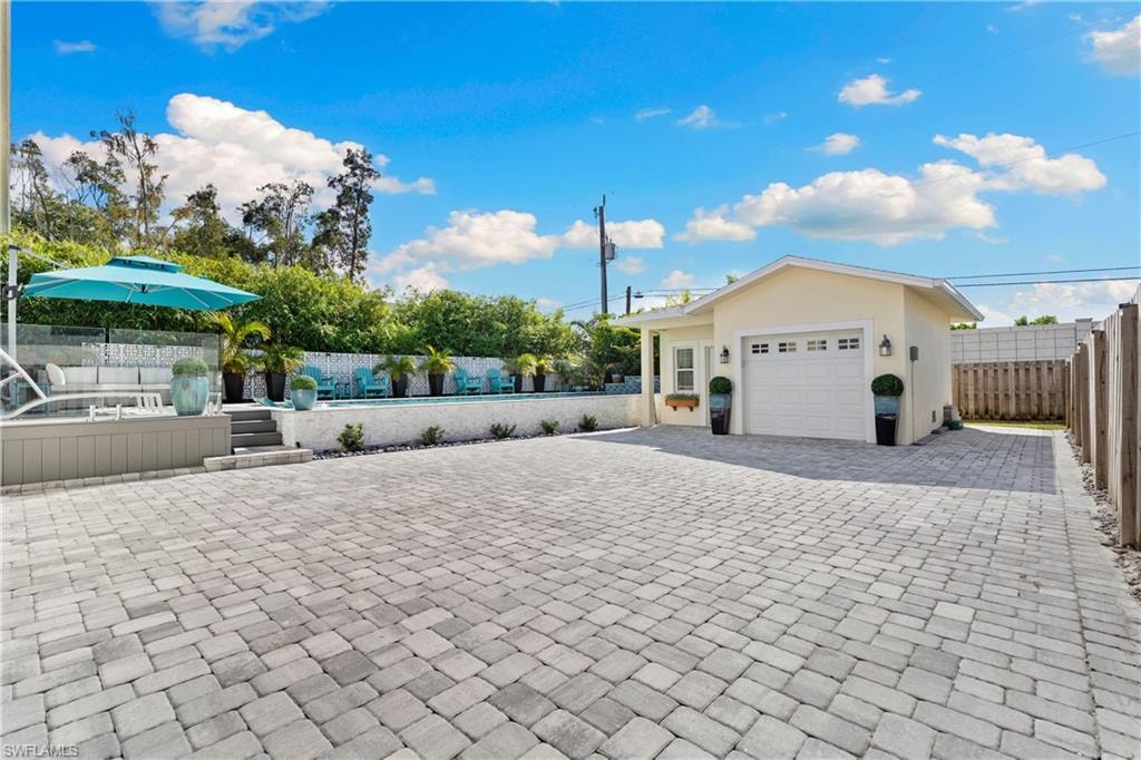 Long driveway for boat, golf cart or extra car parking