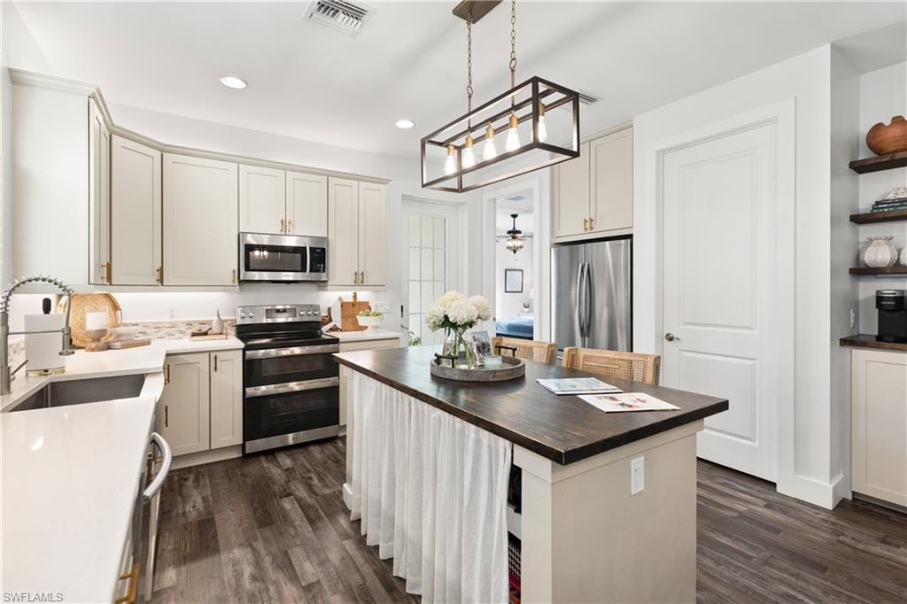 Open kitchen