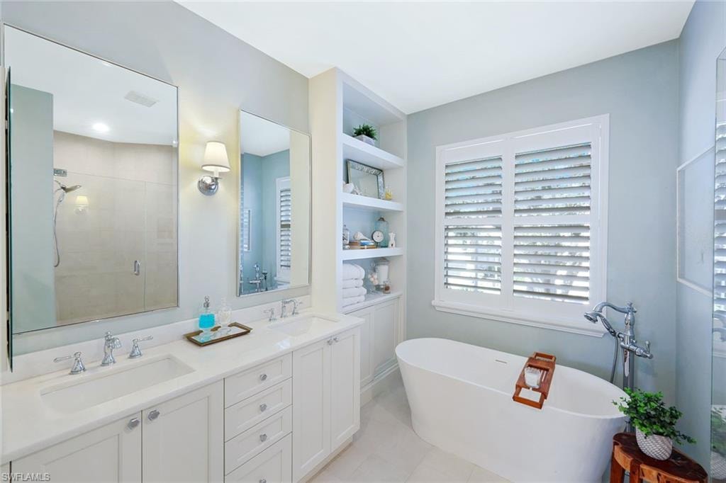 9261 Estero River CIR