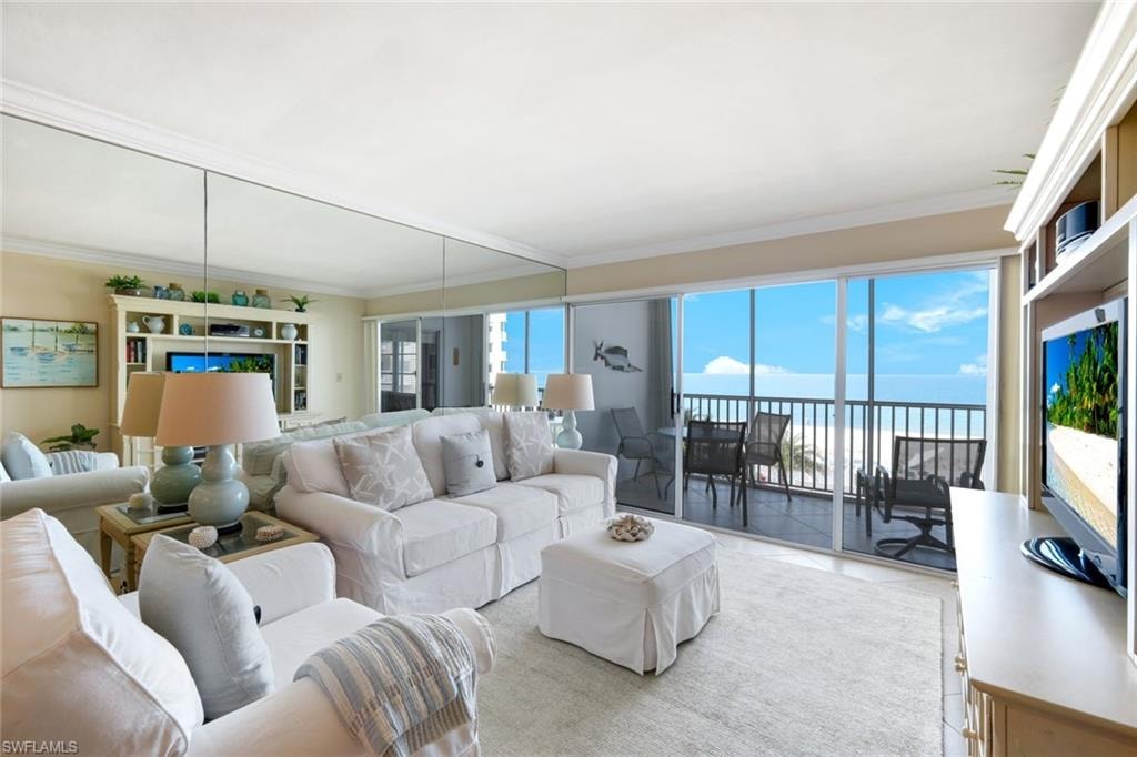 3443 Gulf Shore BLVD N 309