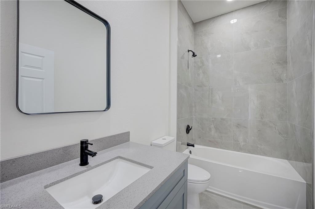 1134 Cumming ST E photo 20