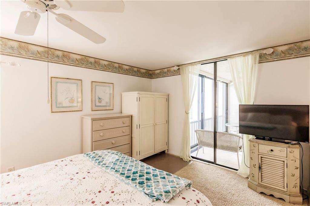 4585 Trawler CT 302 photo 12