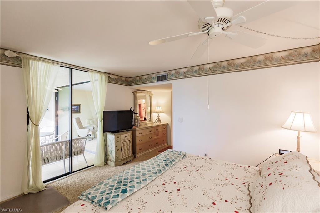4585 Trawler CT 302 photo 14