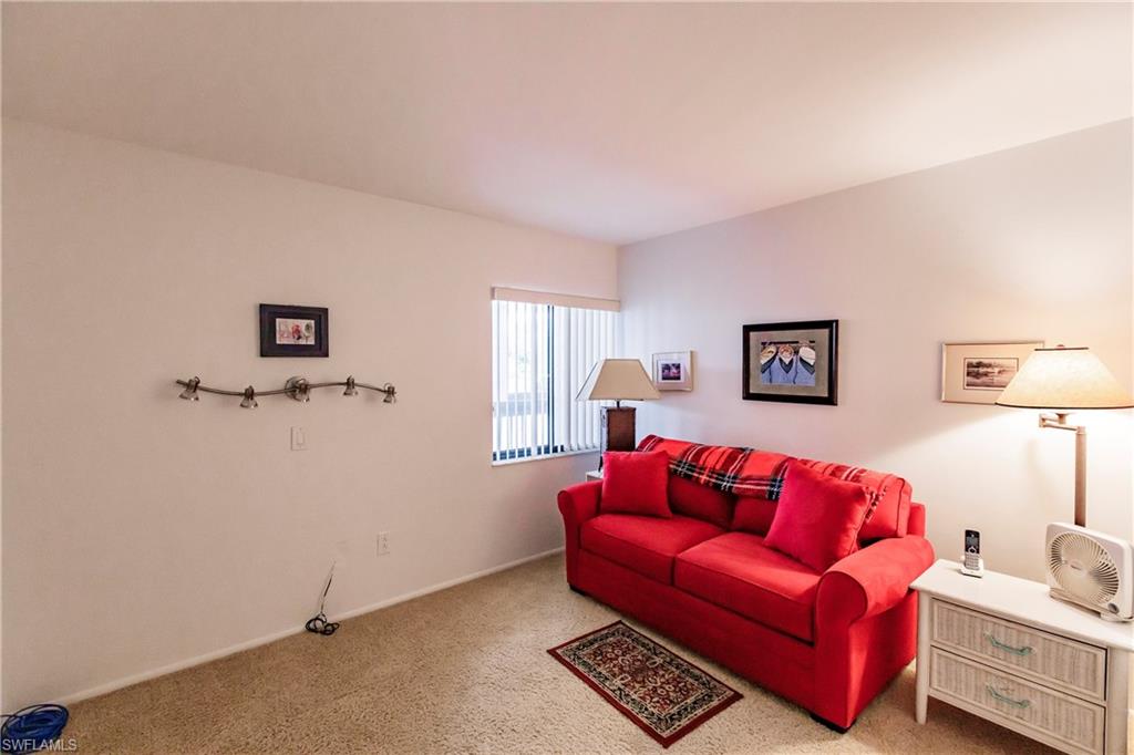 Guest room or office/den
