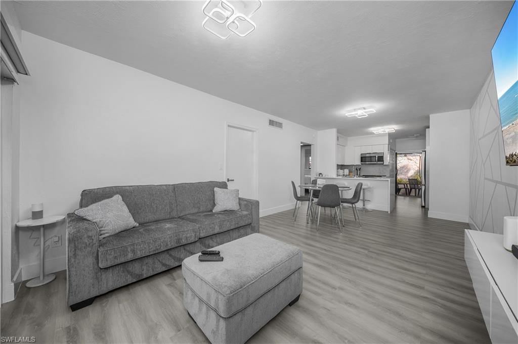 201 Collier BLVD 3-102 photo 6