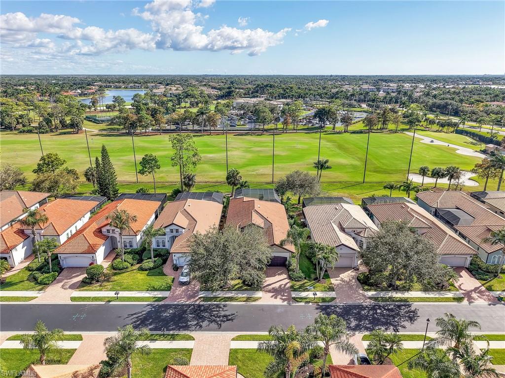 7864 Valencia CT