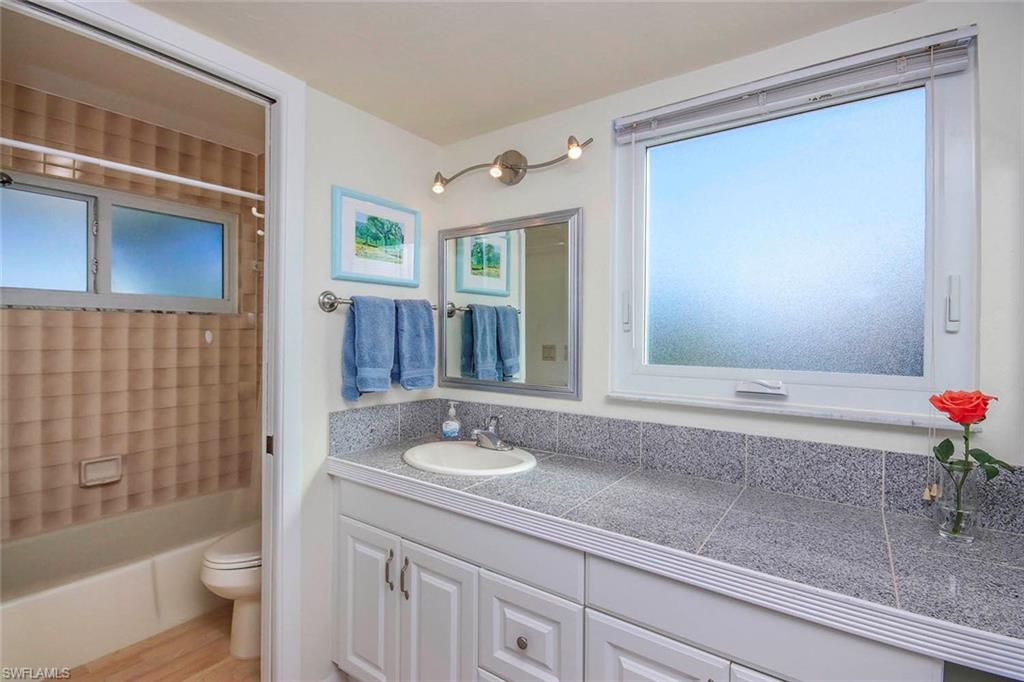 Guest Bath Ensuite 3