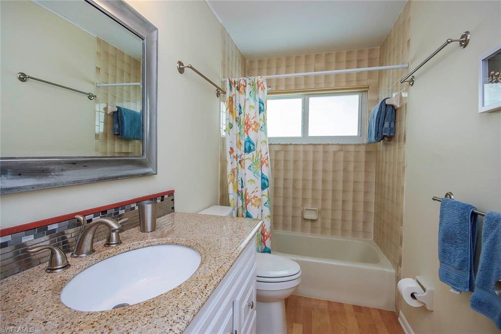 Guest Bath 4