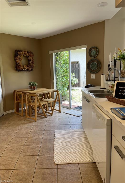 Eat in Kitchen