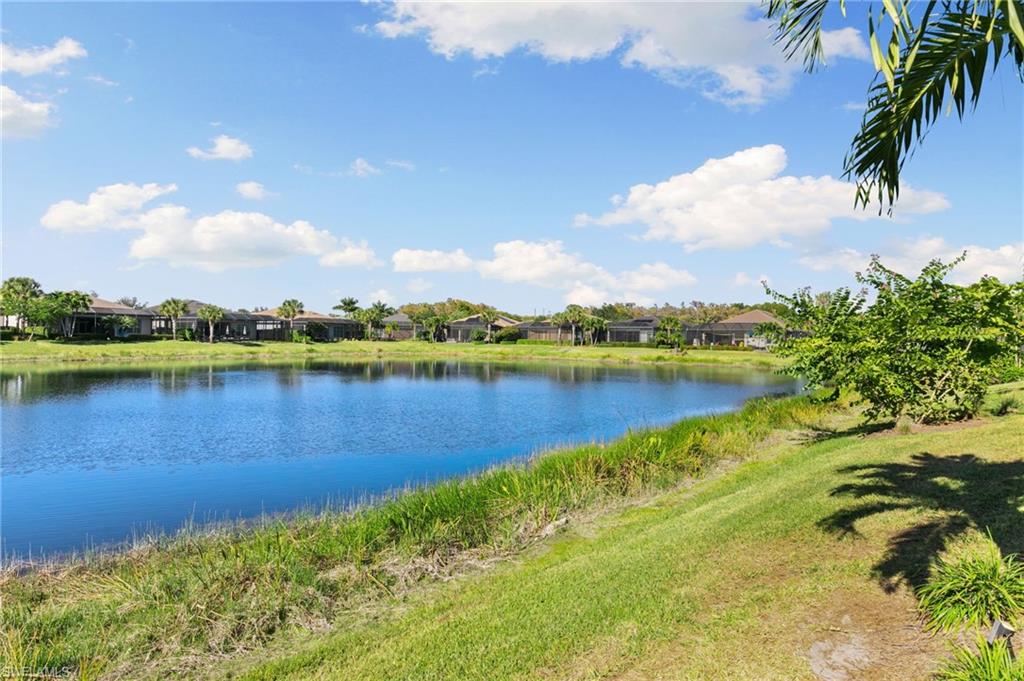 13796 Woodhaven CIR photo 27