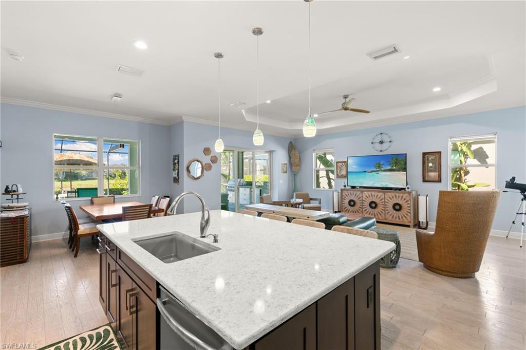 13796 Woodhaven CIR photo 9