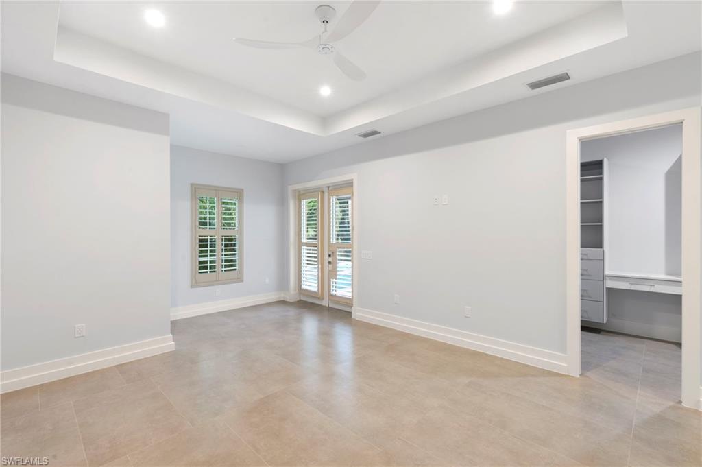 1086 Michigan AVE photo 18