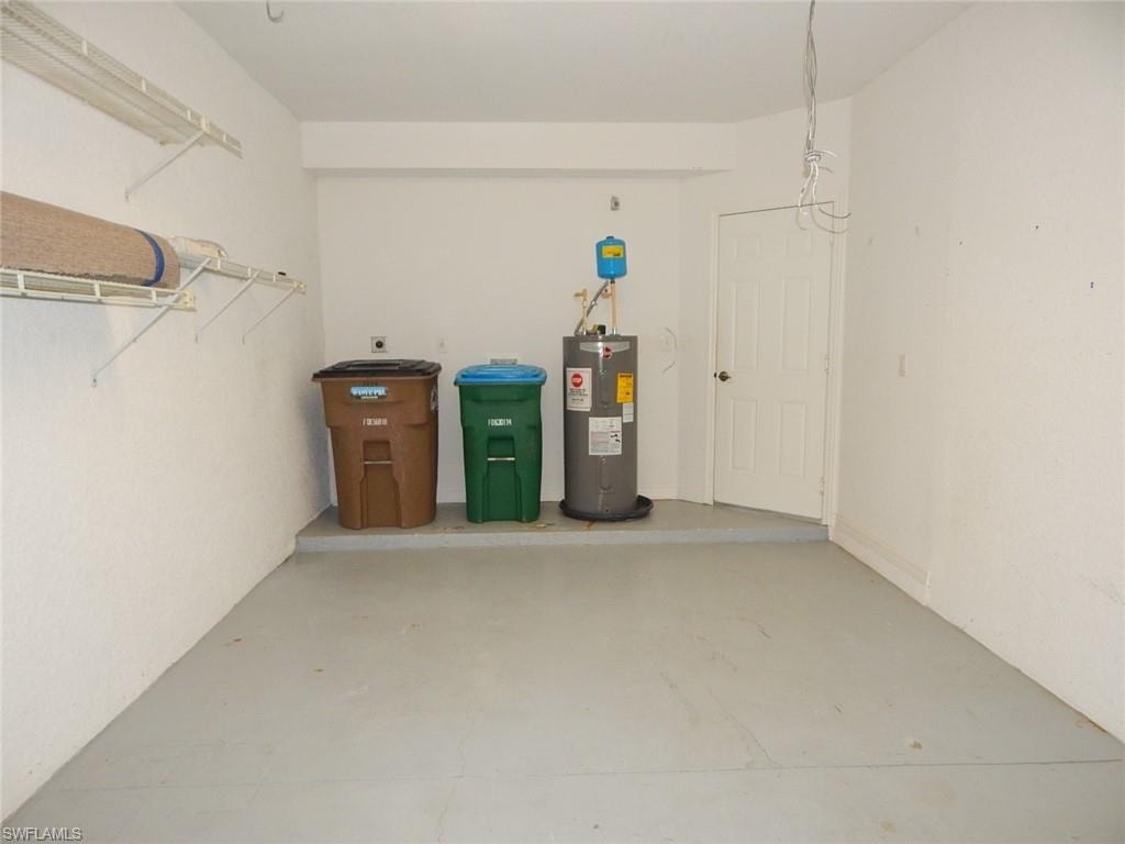 1334 Weeping Willow CT photo 24