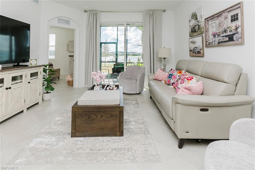 5555 Double Eagle CIR 3918