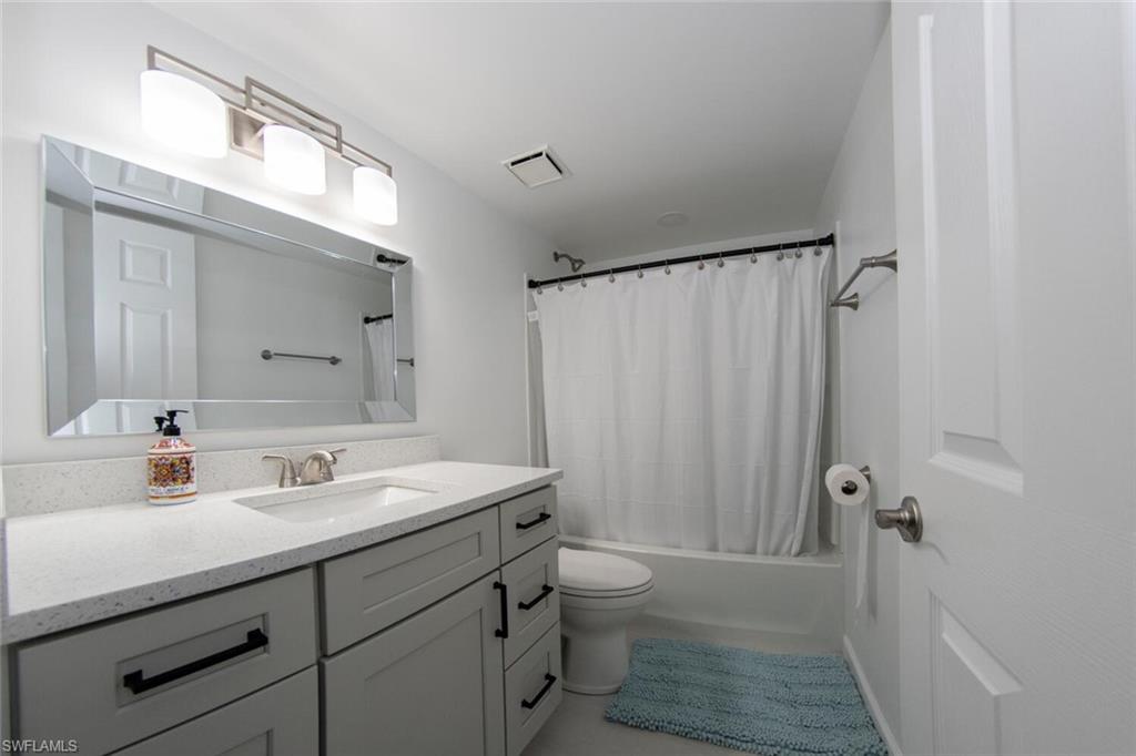 Guest bath/bath
