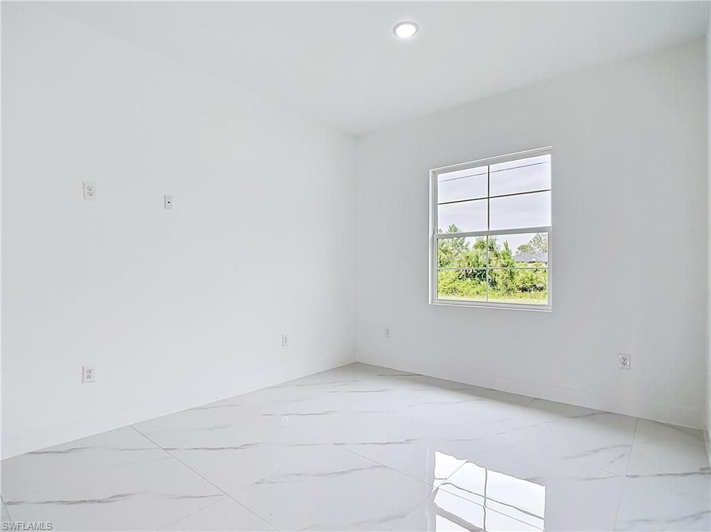 3310 61st ST W photo 30