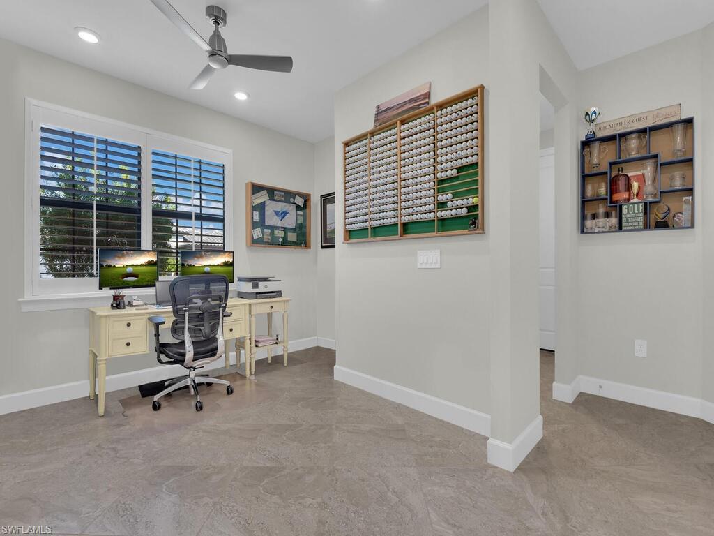 Office/ Den