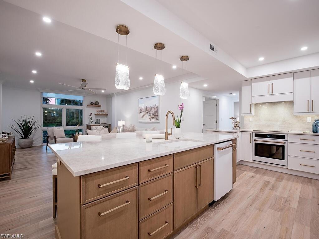 400 Park Shore DR 102