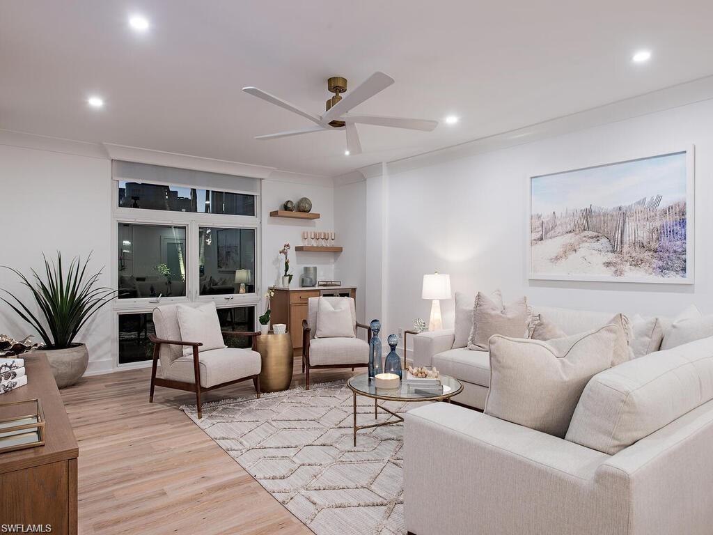 400 Park Shore DR 102